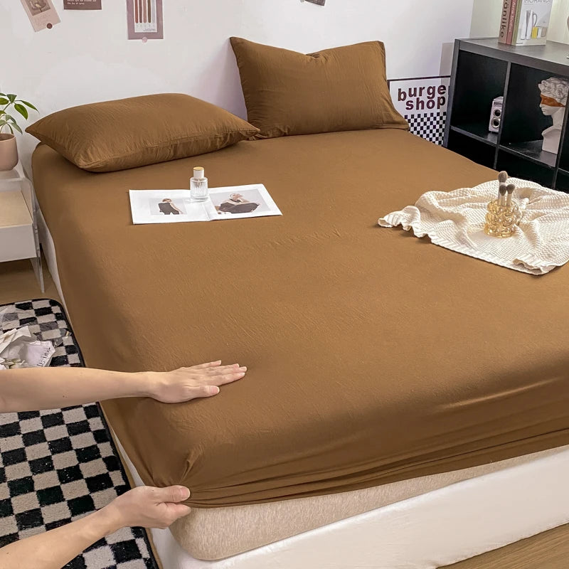 housse lit marron clair unie légèrement texturée moderne élastiques adultes lit double queen king
