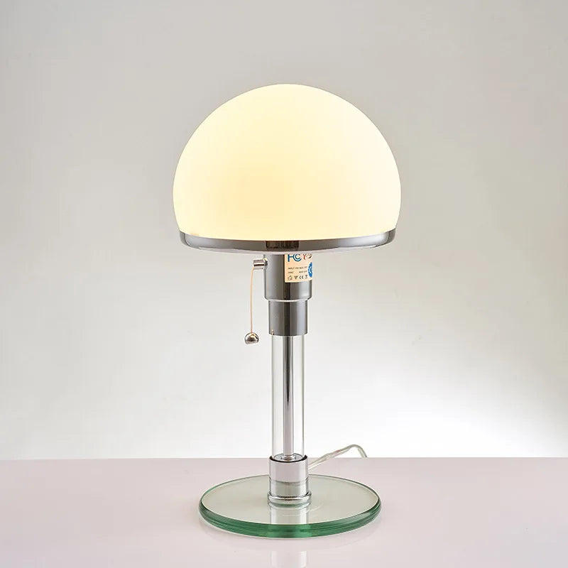lampe table moderne blanc chrome verre opale interrupteur bouton base plate chambre salon