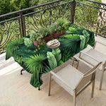 nappe verte feuilles tropicales moderne mariage extérieur décoration table restaurant fête