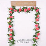 guirlande décorative fleurs roses blanches vertes intérieur mariage champêtre