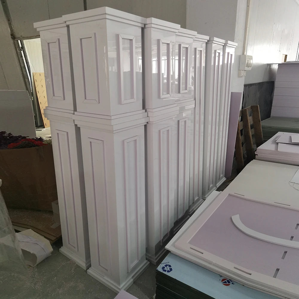 stand décoration blanc moderne mariage rangée colonne panneaux vertical horizontal