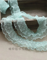 ruban plissé dentelle rose clair blanc mariage décoration élégante polyester texturé légèrement opaque
