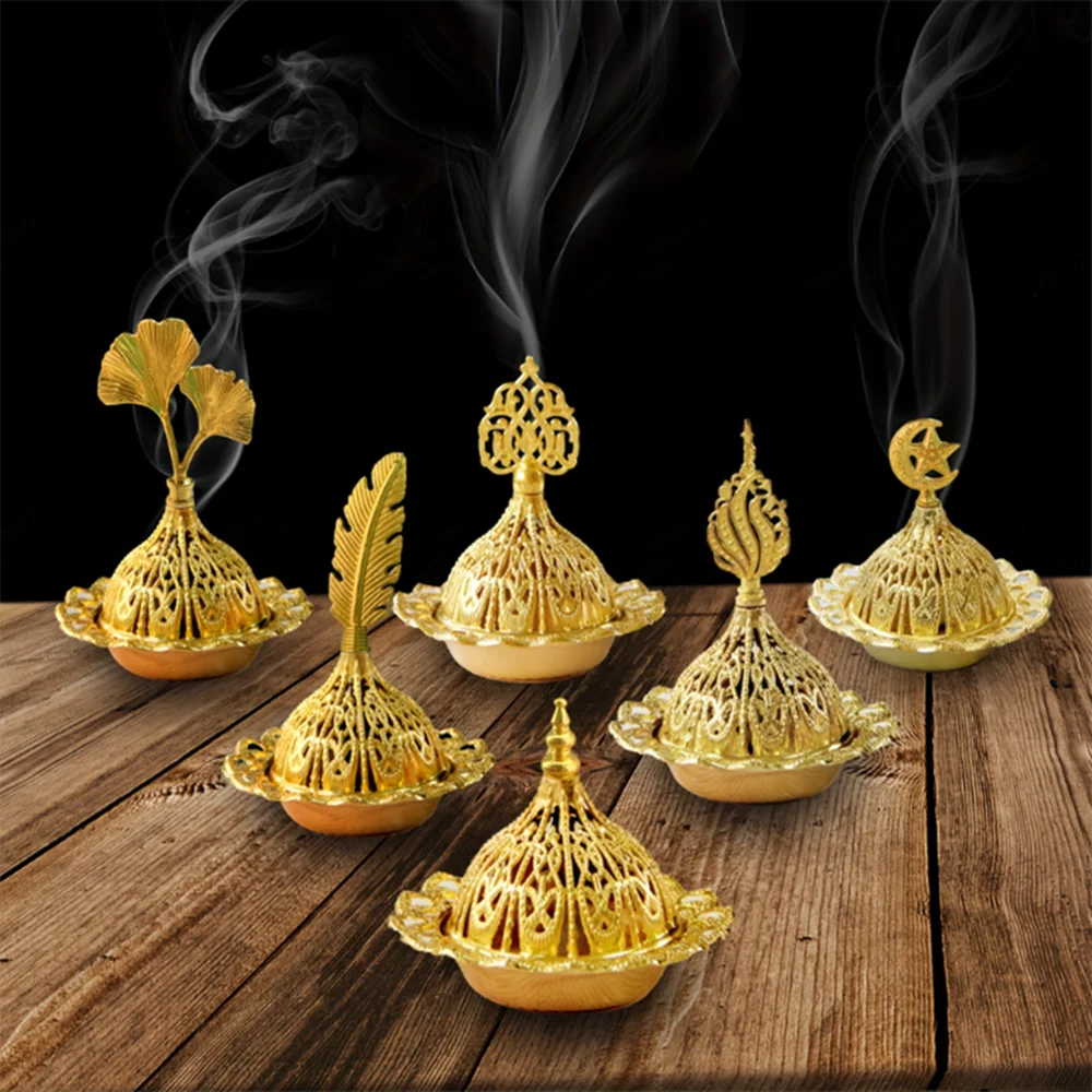 brûleur d'encens cuivre ajouré motifs floraux doré base plate tige ajustable décoration salon aromathérapie