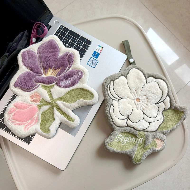 protège laptop fleurs brodées doux moelleux magnolia begonia flower violet rose vert blanc gris