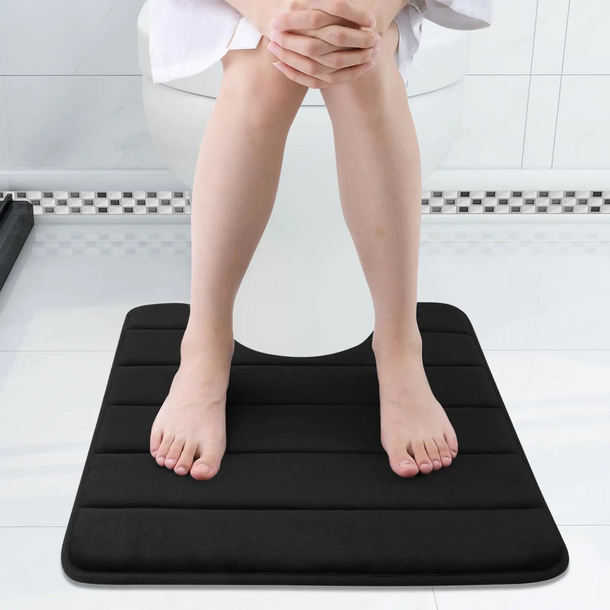 tapis bain noir antidérapant mousse mémoire forme salle bain moderne absorption haute qualité