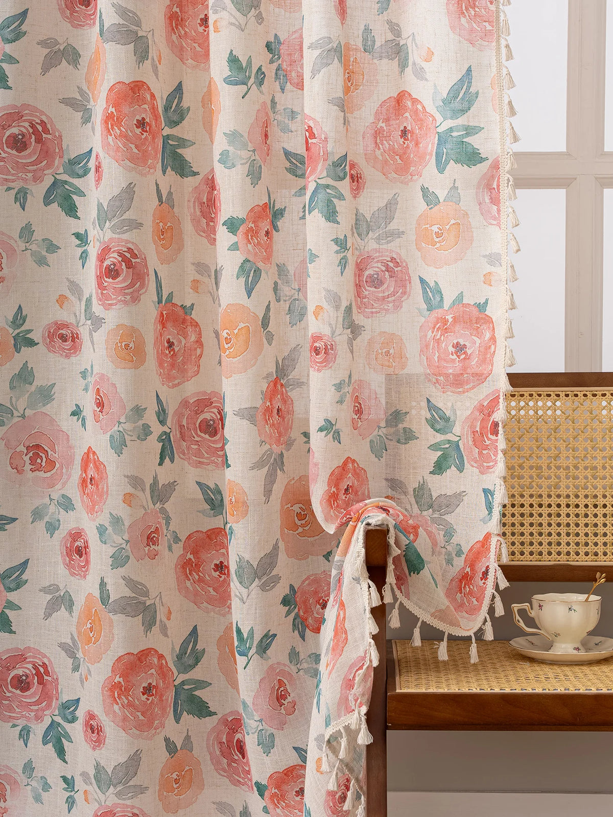 rideaux floral rose motif aquarelle bohème translucides franges salon chambre