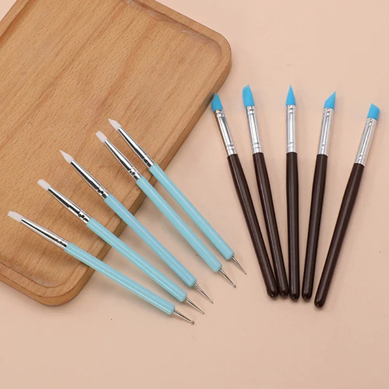 outils nail art brosse peinture bleu marron pointues modernes sculpteur argile poterie bricolage