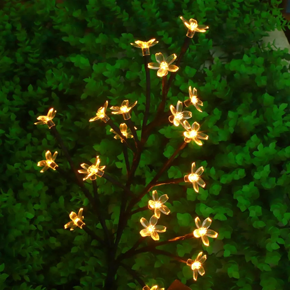 lampes solaires arbre fleurs lumineuses modernes noires blanches jaunes rouges bleues vertesextérieur jardin piquet
