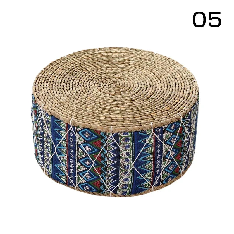 coussin futon rond tissé motifs géométriques beige bleu marine blanc boho rustique