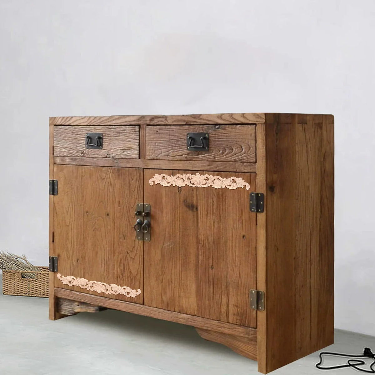 applique murale bois sculpté floral classique baroque fixations meuble décoration intérieure élégante sophistiquée