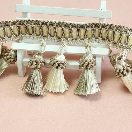 ruban decoratif pompons vert olive beige violet rose pâle tissu polyester classique metalliques mariage