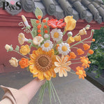 bouquet main fleurs artificielles jaunes blanches vertes intérieur mariage anniversaire decoration