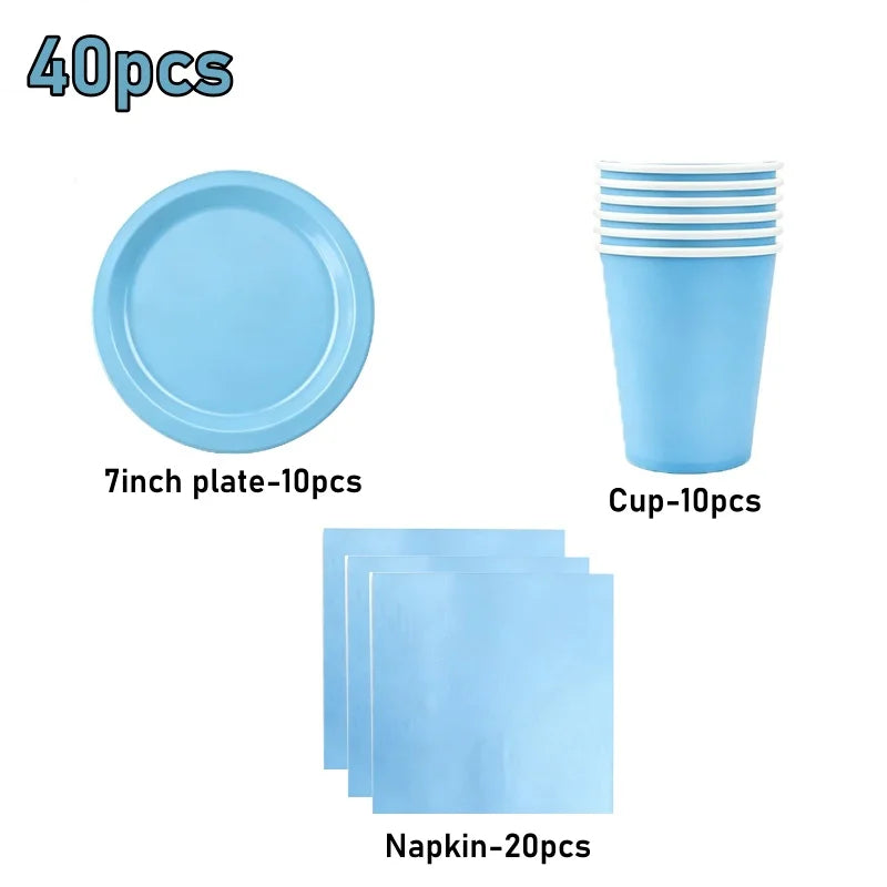 assiettes jetables bleu clair gobelets serviettes nappe table fête mariage anniversaire baptême