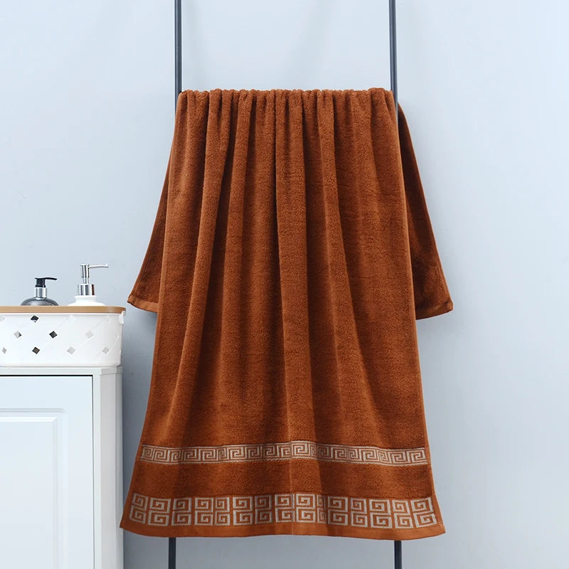serviettes bain 100% coton brodées motif géométrique noir marron vert gris classiques