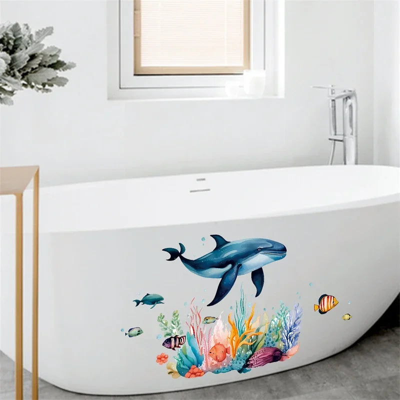 Autocollant mural posé sur carrelage de salle de bains bleu