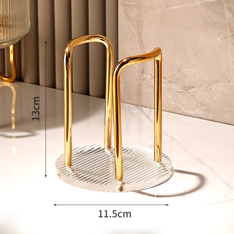 porte verres moderne élégants dorés transparents contenant verres carton beige