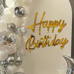 décoration moderne anniversaire happy birthday ballons couleur argentée festiveOpaque pieds métalliques