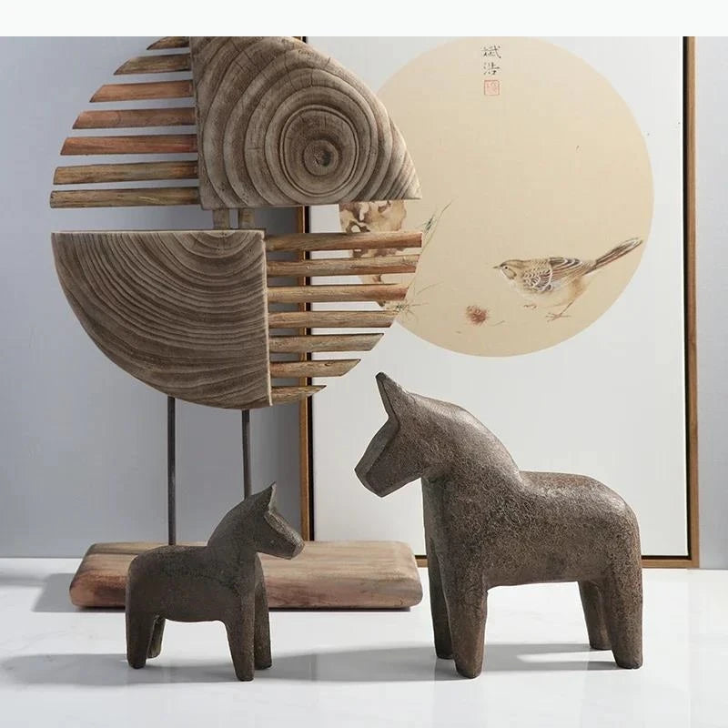 sculptures bois modernes naturel brun gris spirale franges coquillage cheval pomme bol rouleaux