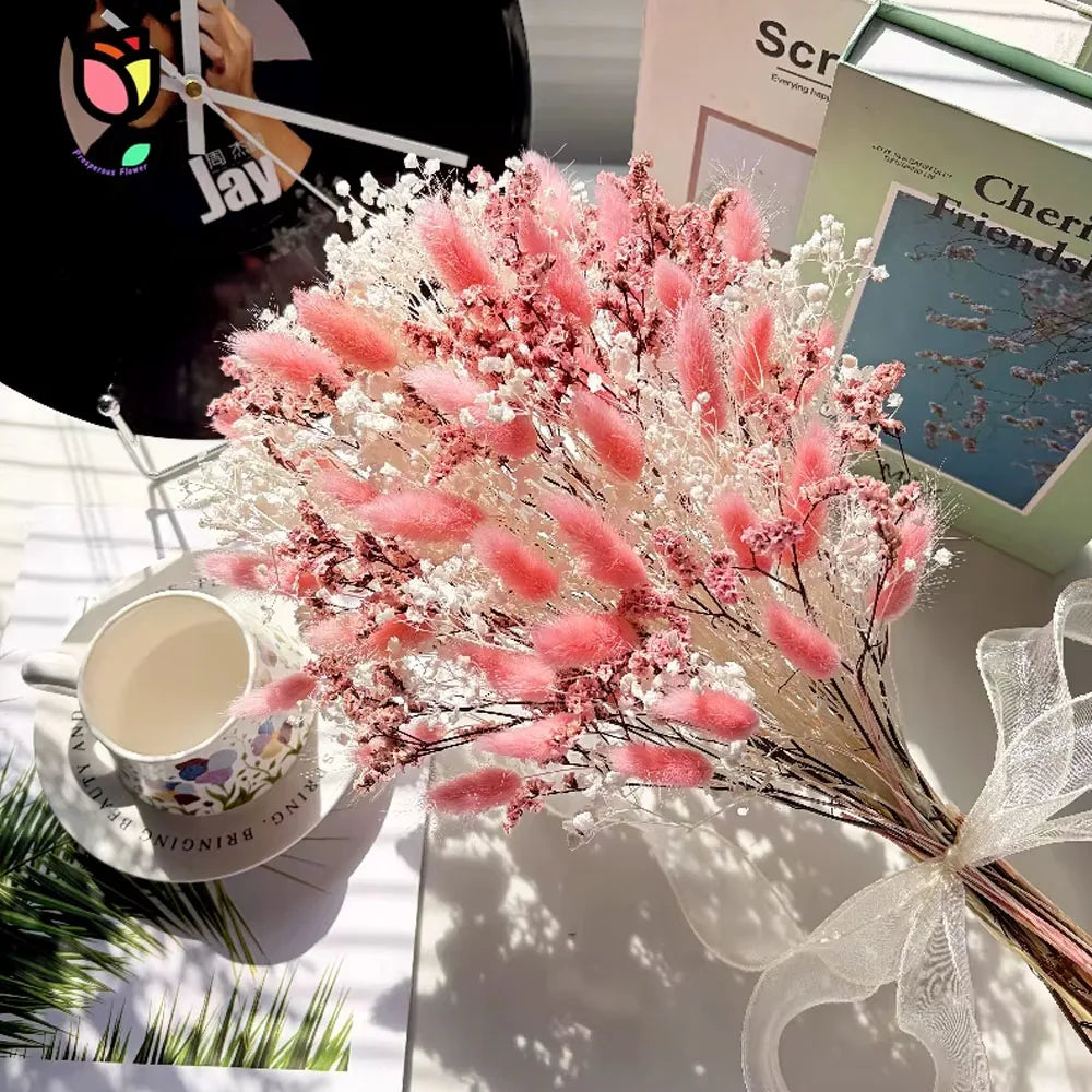 bouquets fleurs séchées lavande gypsophile decoration maison anniversaire mariage romantique violet blanc