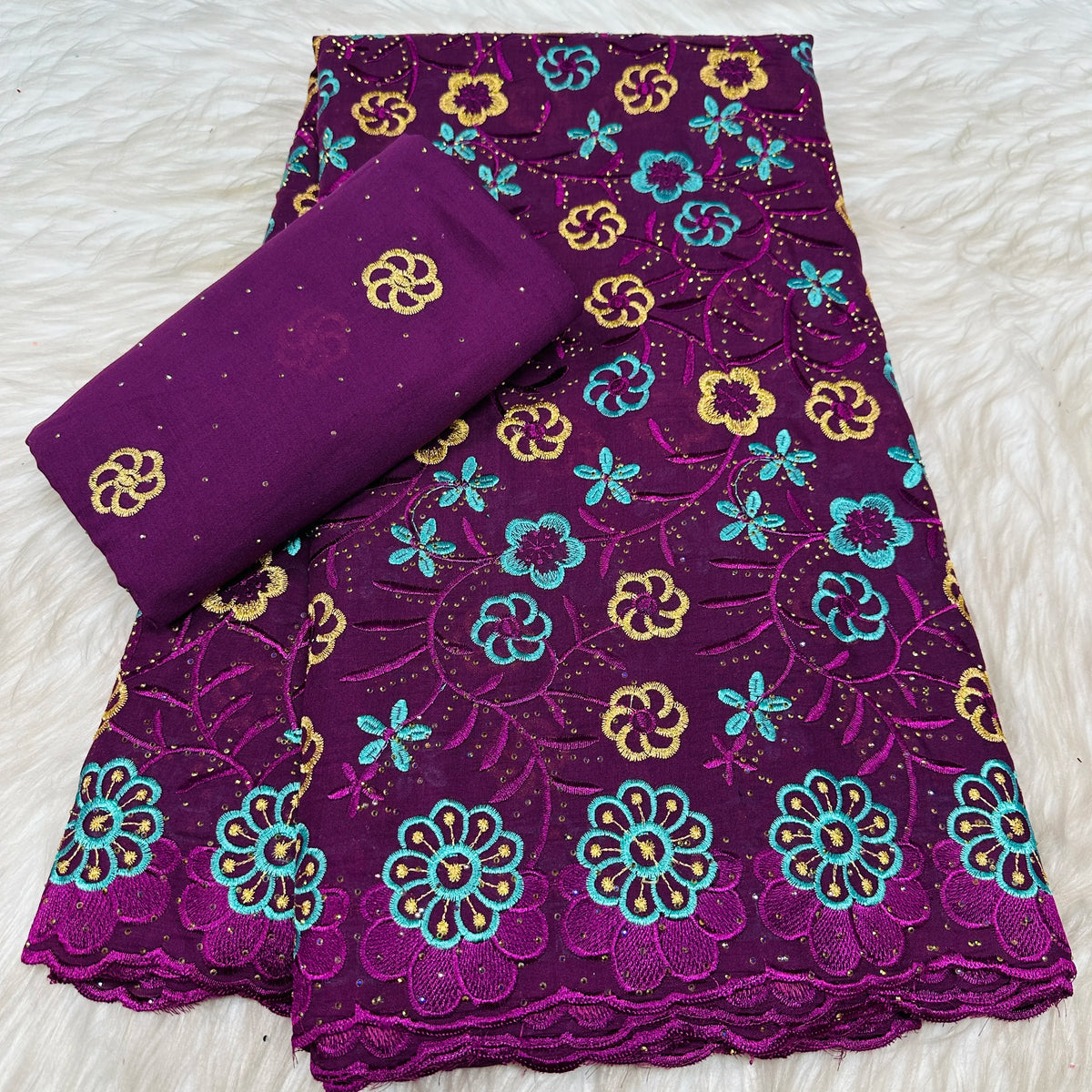 tissu dentelle coton brodé fleurs motif broderie africaine voile suisse vêtement élégant