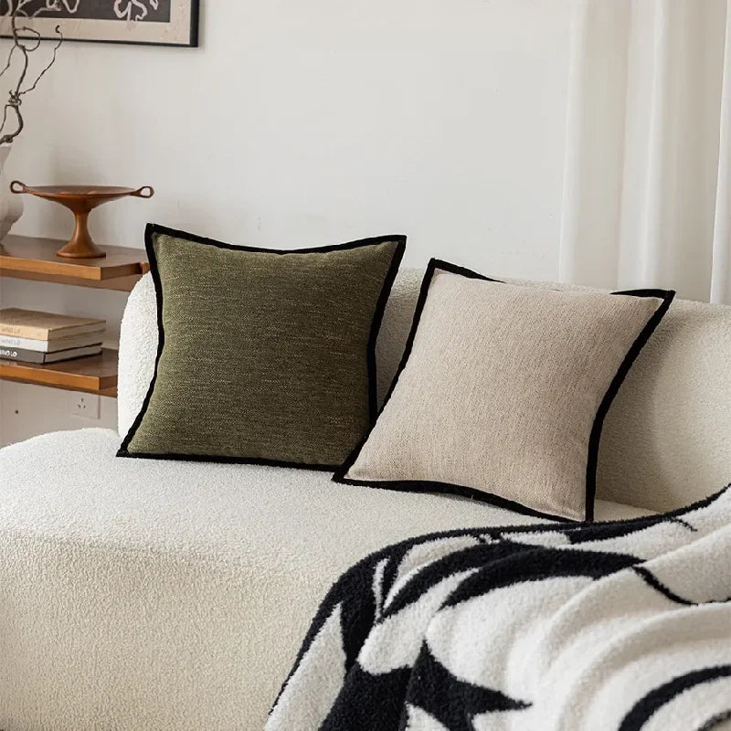 coussins décoratifs moderne vert olive beige coton polyester respectueux environnement fixations