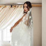 voile mariée tulle transparent fleurs 3d romantique bohème scintillantes blanc ornement floral