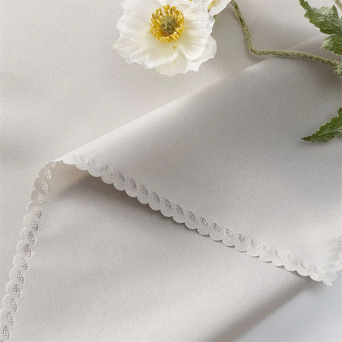 serviettes table rouge bordeaux scalloped bordure coton polyester qualité supérieure classique lavables maison restaurant