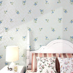 papier peint floral texturé blanc cassé rose violet bleu vert chambre salon étude enfants