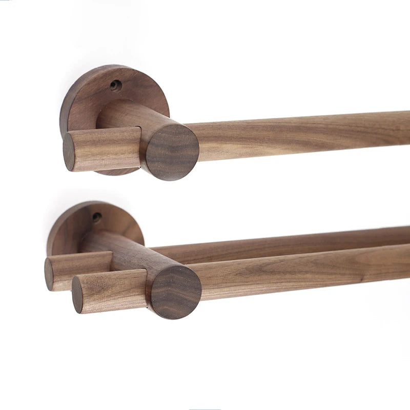 tige suspension rideau bois naturel marron clair moderne minimaliste anneaux fixations murales