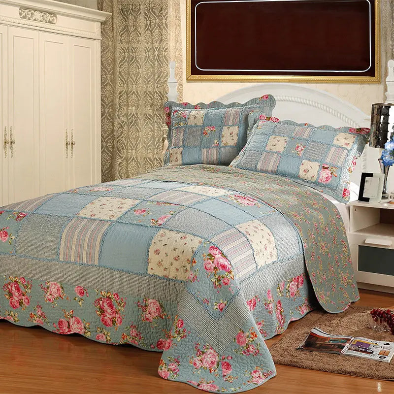 Couvre-lit patchwork sur lit double