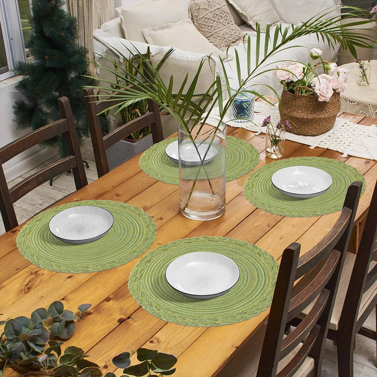 serviettes table rondes modernes vert clair tissées fils transparents respectueux environnement decoration table assises
