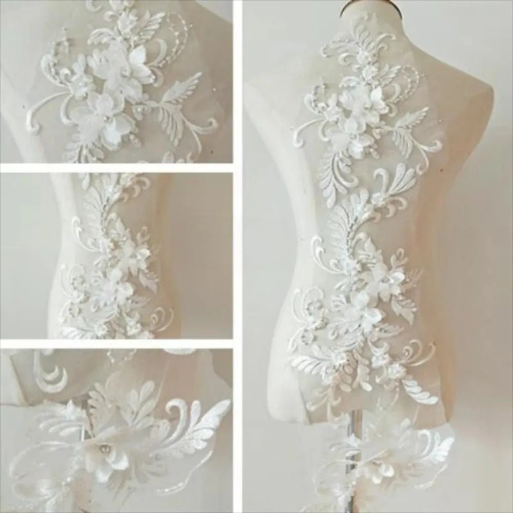 applique textile brodée floral semi transparente rose clair noir baroque