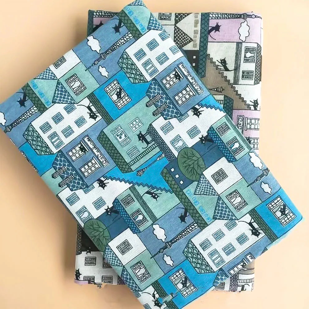 coussin sac linge tissu toile lin motifs chats maisons arbres nuages coloré illustratif bricolage