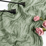 ruban table crêpe plissé vert olive bleu clair rose pâle boho élégant décoration mariage