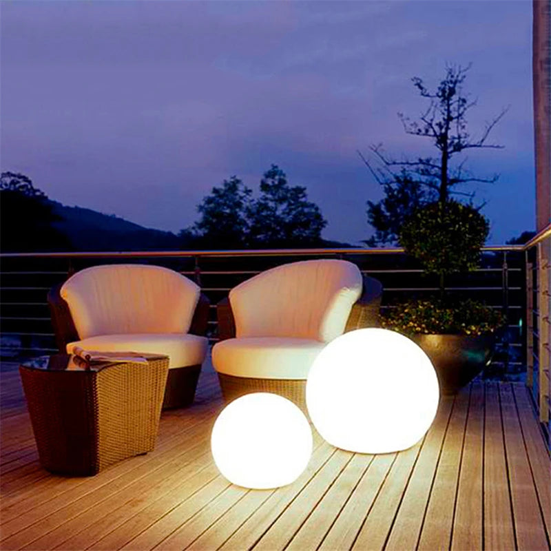 boule lumineuse solaire led rechargeable moderne blanc ip65 extérieur vacances télécommande