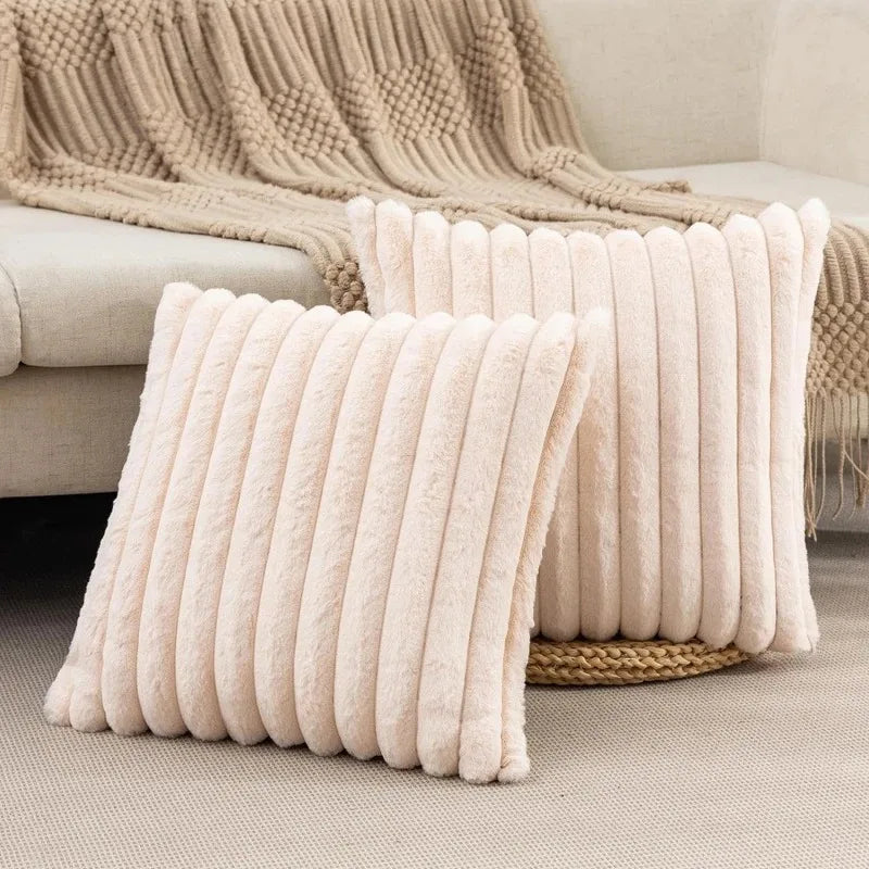 housse coussin carrée fausse fourrure polyester coton rayures horizontales teint uni beige gris rose