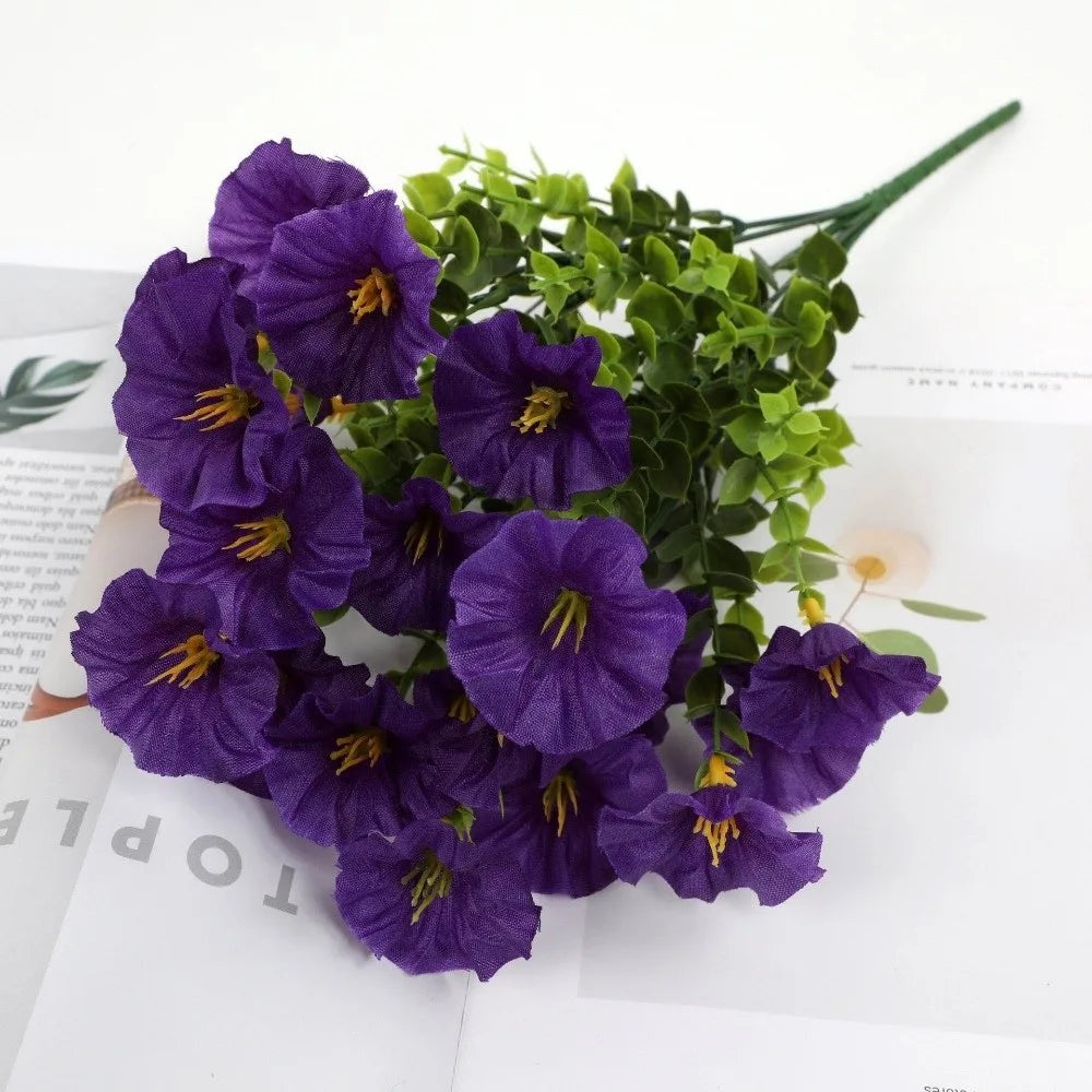 bouquet artificiel violet vert moderne décoration intérieur vase beige feuilles vertes anniversaire mariage