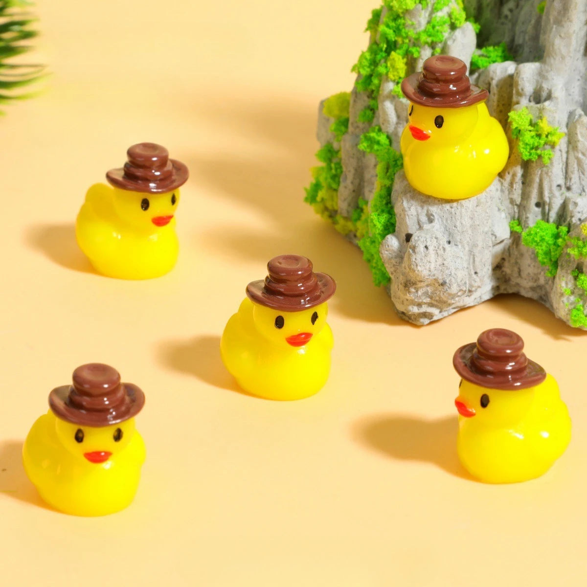 décoration extérieure canards jaunes chapeau cowboy résine animaux décor jardin féerique