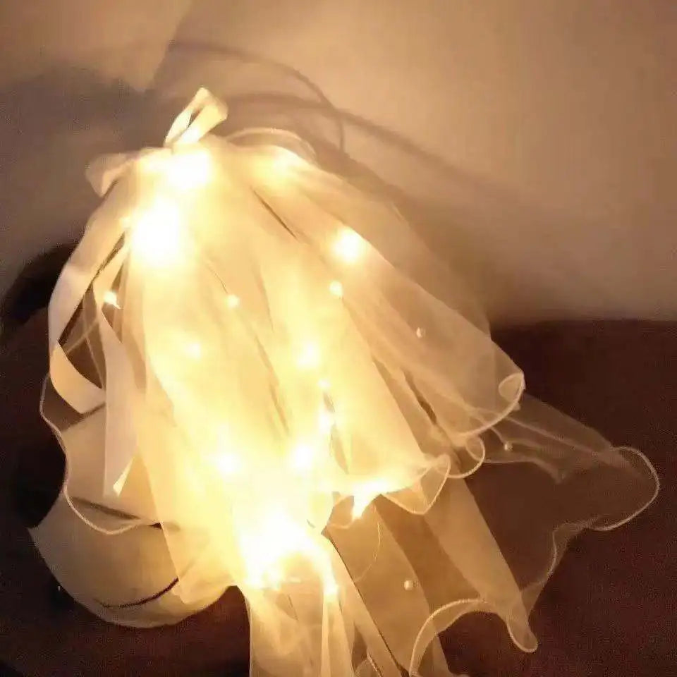 voile mariage lumineux blanc plumes élégant festif clips tulle lumière led 24h bridal shower