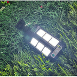 lumière solaire led motion sensor extérieure sécurisée contemporaine panneaux solaires intégrés clips noirs