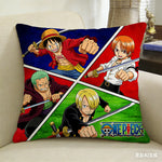 housse coussin One Piece motif Luffy rouge bleu noir polyestère cartoon salon chambre coucher