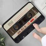 tapis sol antidérapant oriental cassette audio vintage blanc rouge orange