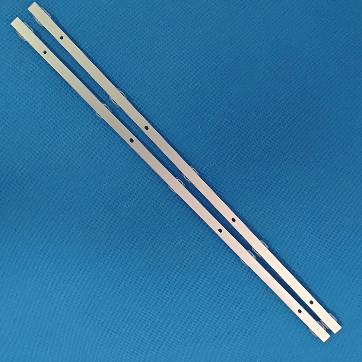 bande lumineuse led blanc moderne bandes connecteurs boites protection 551mm