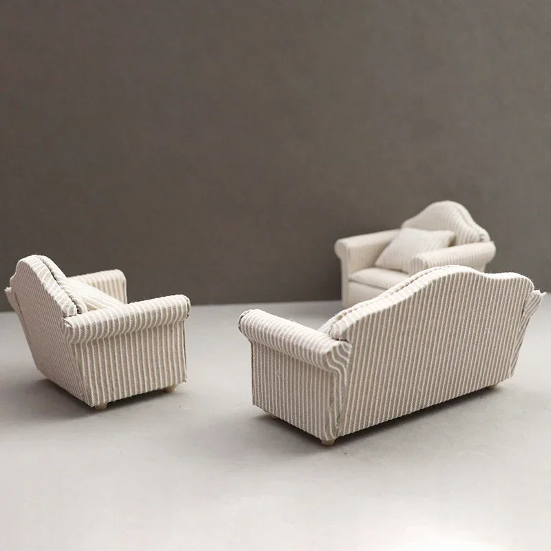 miniatures meubles classiques canapé fauteuil beige rayures coussins tissu texturé traditionnels