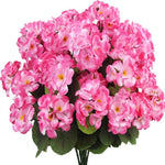 décoration intérieure bouquet fleurs artificielles rouge bleu rose jaune magenta multiples pétales feuilles vertes