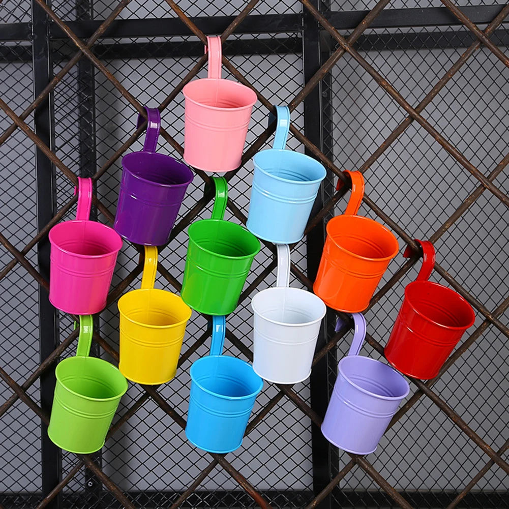 pots fleurs suspendus métal jaune vert noir rose bleu orange violet blanc modernes crochets
