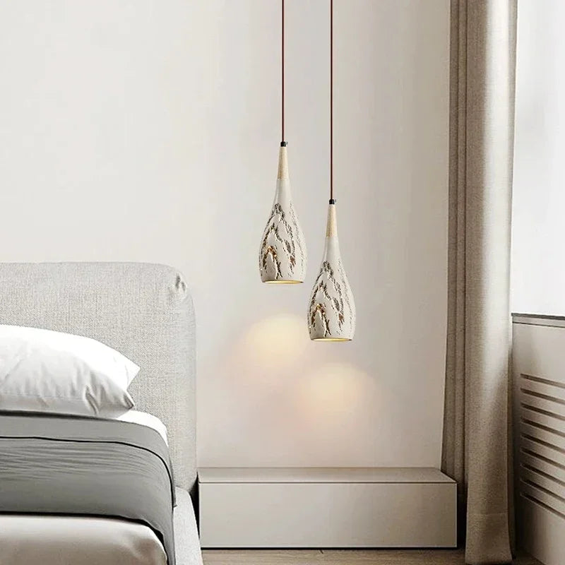 Lampe de chevet japonaise suspendue - détail matière travertin