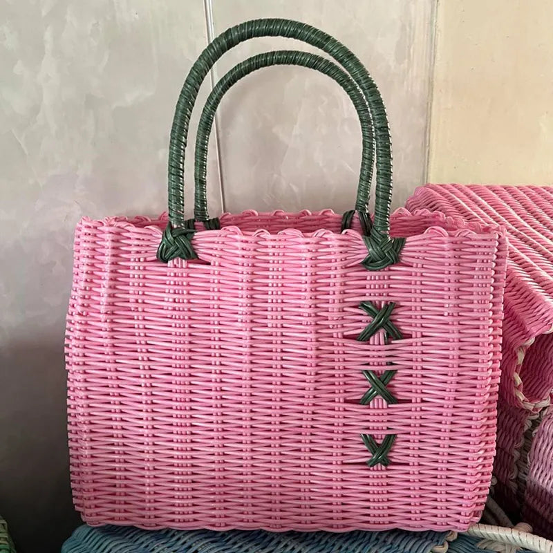 panier osier réutilisable vert rose moderne chic poignées détachables respectueux environnement utilisation multiple