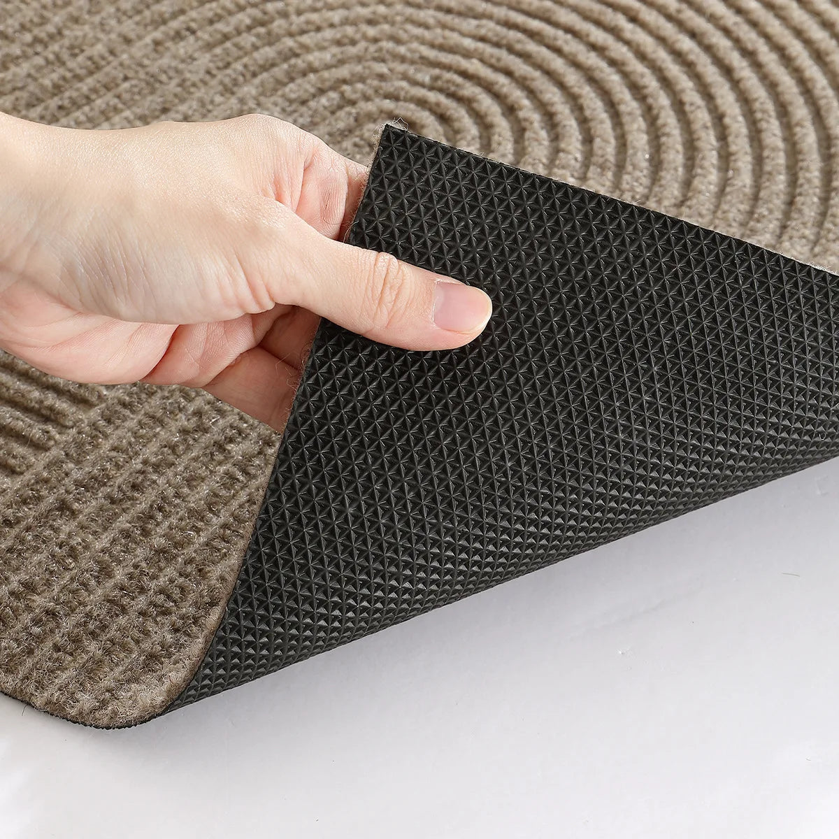 tapis d'entrée moderne gris rayures ondulées antidérapant adhésif extérieur intérieur porte maison