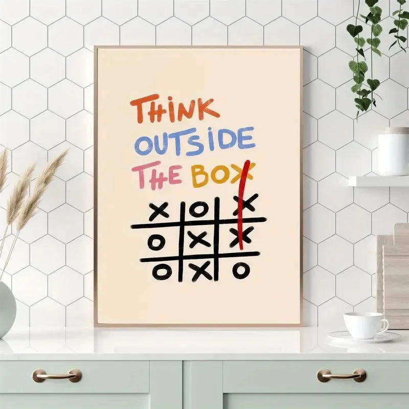 affiche moderne think outside the box tic tac toe beige clair noir rouge bleu